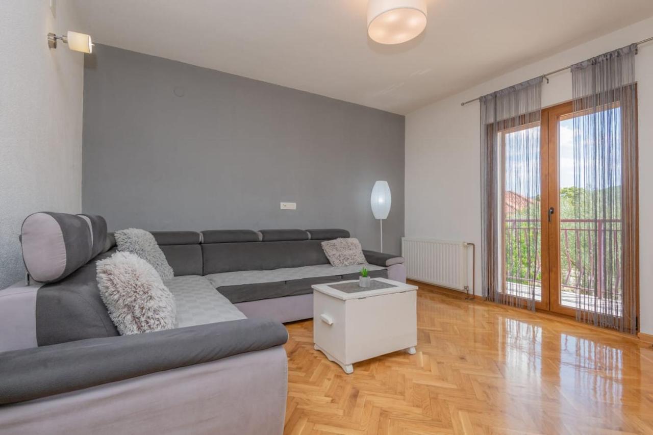 Holiday Home Tone, Makarska - Drum Екстериор снимка